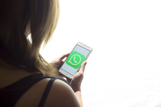 How to Move Your WhatsApp Chats Across Devices and Apps